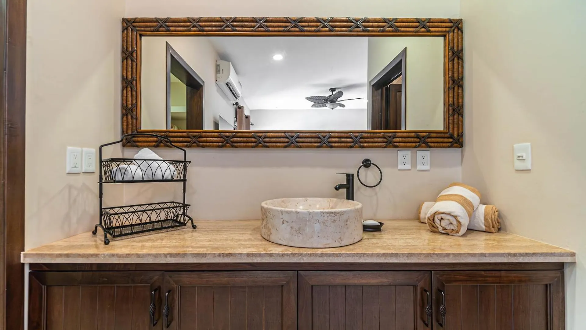 Luxury Playacar Villa 2 Min Walk To Beach Playa del Carmen