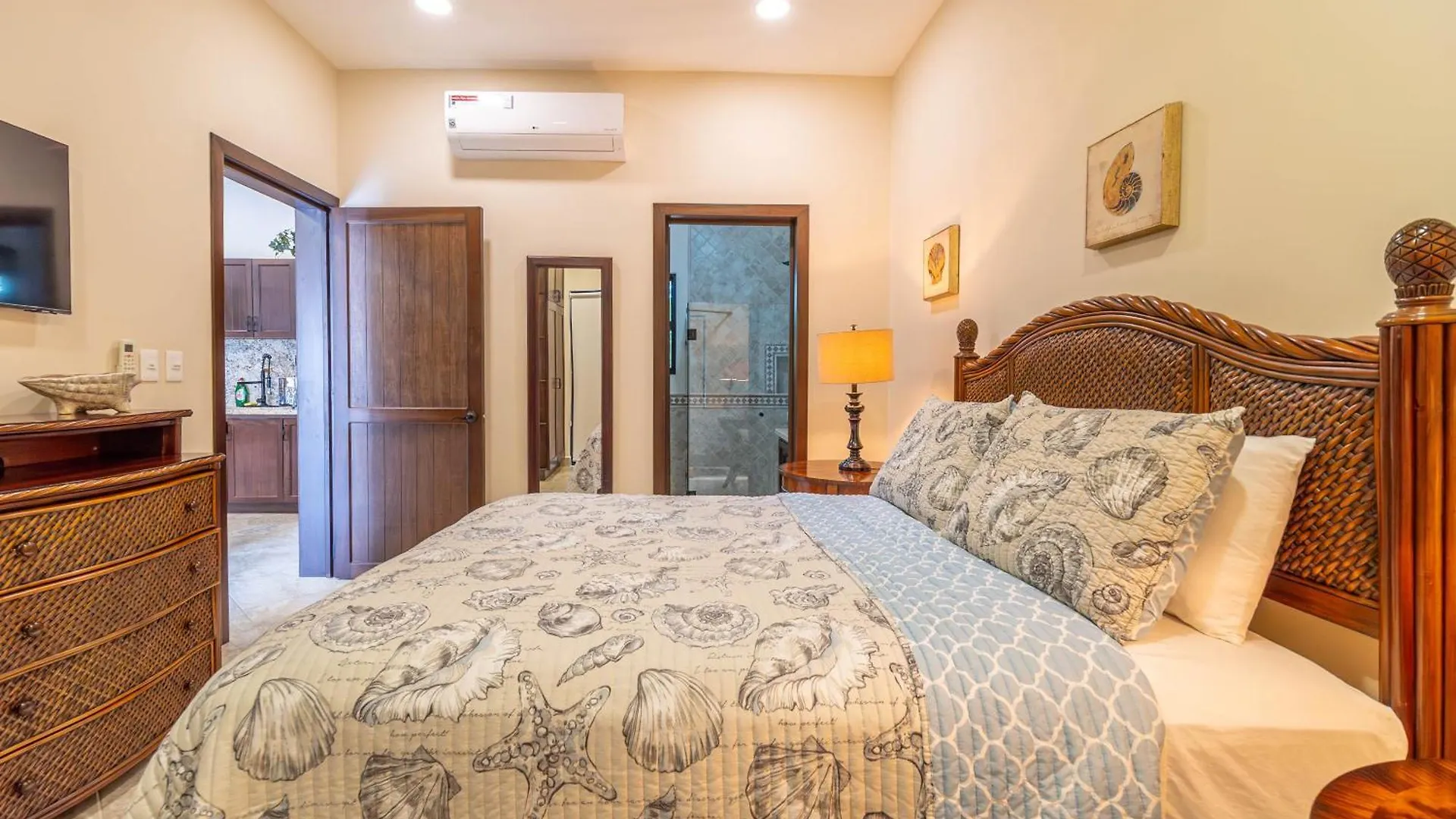 Luxury Playacar Villa 2 Min Walk To Beach Playa del Carmen